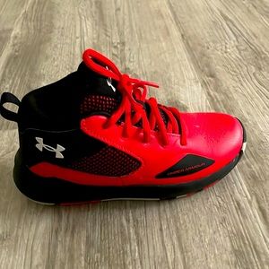 Under armor shoes size 1